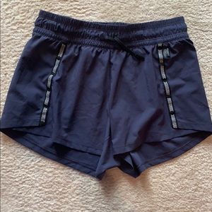 Reebok workout shorts Sz M